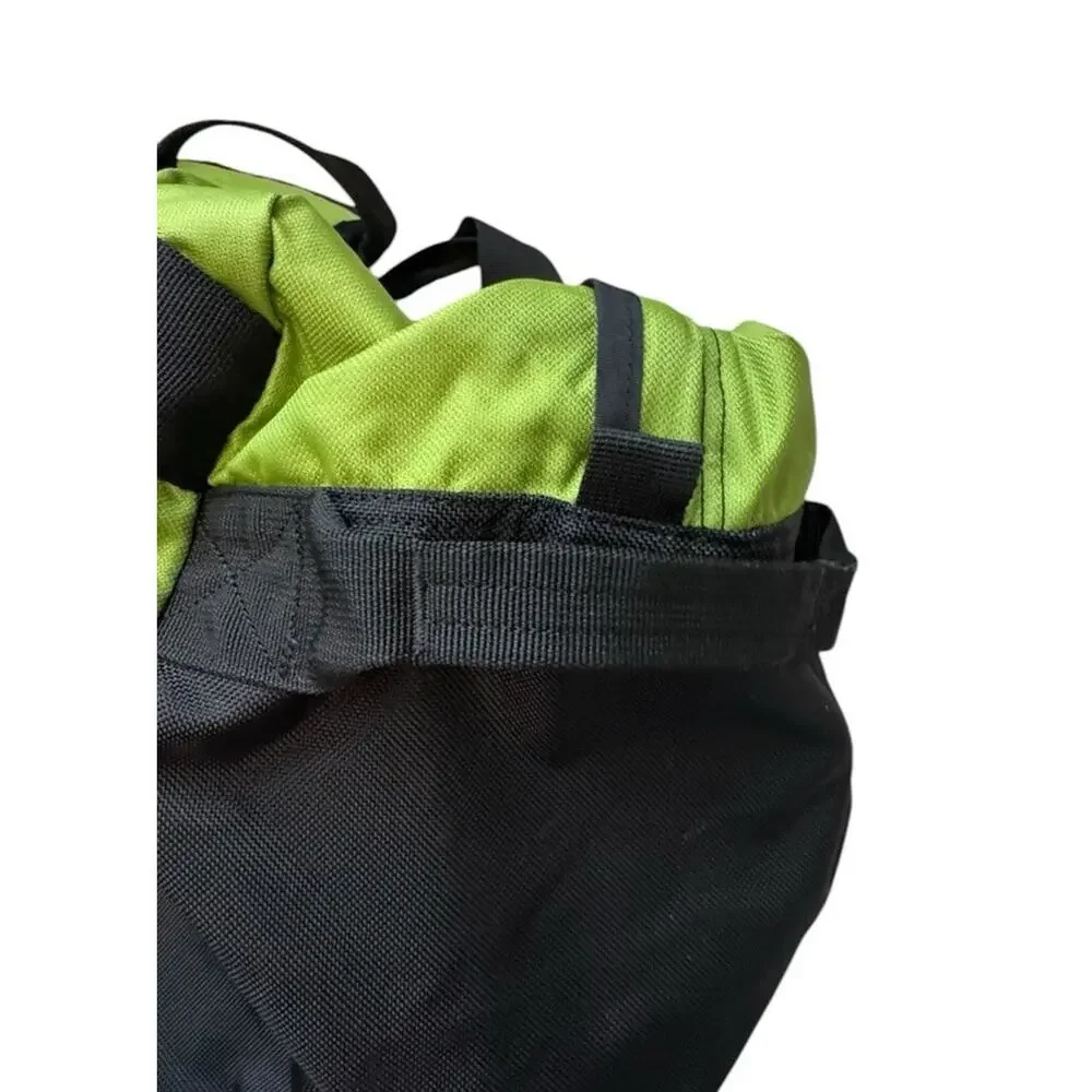 Mountainsmith medium duffel